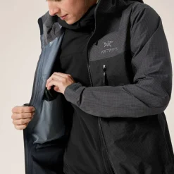 Arc'teryx Women's Alpha Jacket Graphite / Black