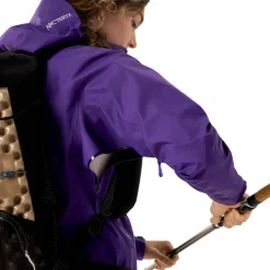 Arc'teryx Women's Beta SL Jacket Azalea