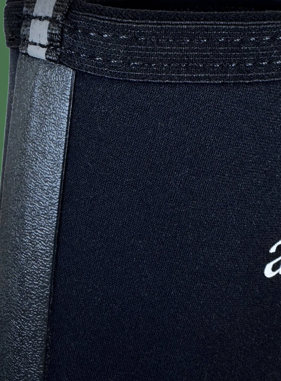 Avignon Mora Cross Basic Black