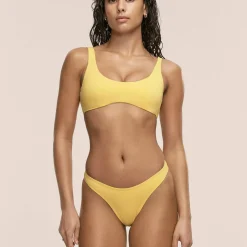 Casall Women's Vibrant U-Shape Bikini Top Sunflower