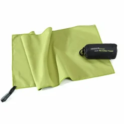 Cocoon Microfiber Towel Ultralight Medium Wasabi