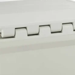 Coleman Cooler Pro Series 25qt Chest White