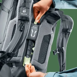 Deuter Aircontact Core 55+10 SL Graphite
