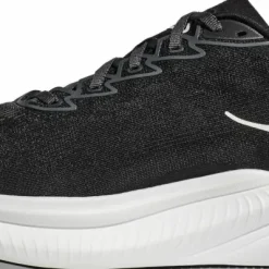 Hoka Women's Mach 6 Black / White