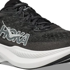 Hoka Women's Mach 6 Black / White