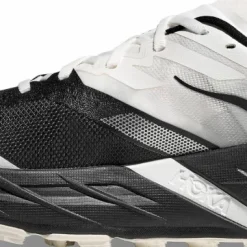 Hoka Women's Speedgoat 7 Black/White