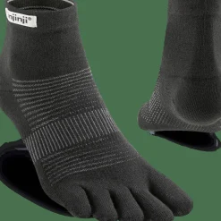 Injinji Men's Run Lightweight Mini-Crew Black