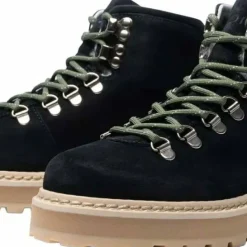 mono Men's Core Suede Navy