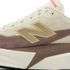 New Balance Women's Fuelcell Rebel V5 Angora