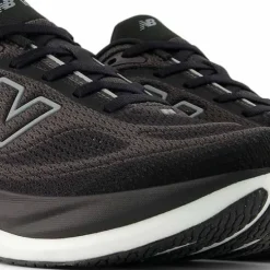New Balance Women's Infinion 1080 V15 Black