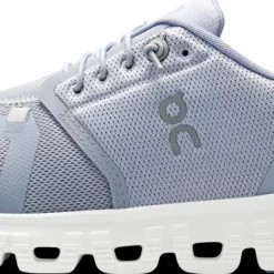 On Women's Cloud 6 Nimbus / White