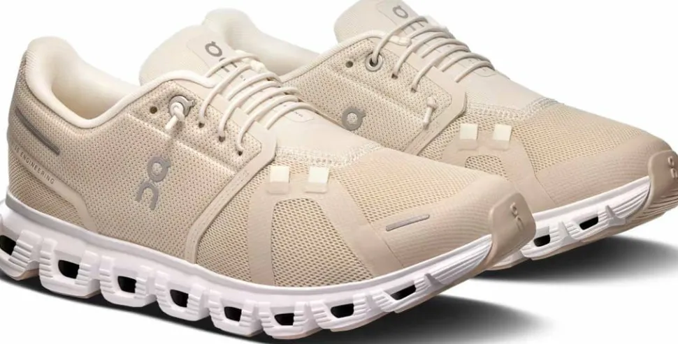 On Women's Cloud 6 Pearl/White