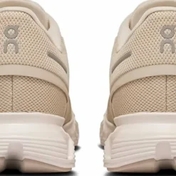On Women's Cloud 6 Pearl/White