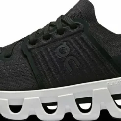 On Women's Cloudswift 4 Black/White