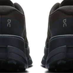 On Women's Cloudultra 3 Black/Black