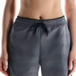 On Women's Trail Shorts Rock