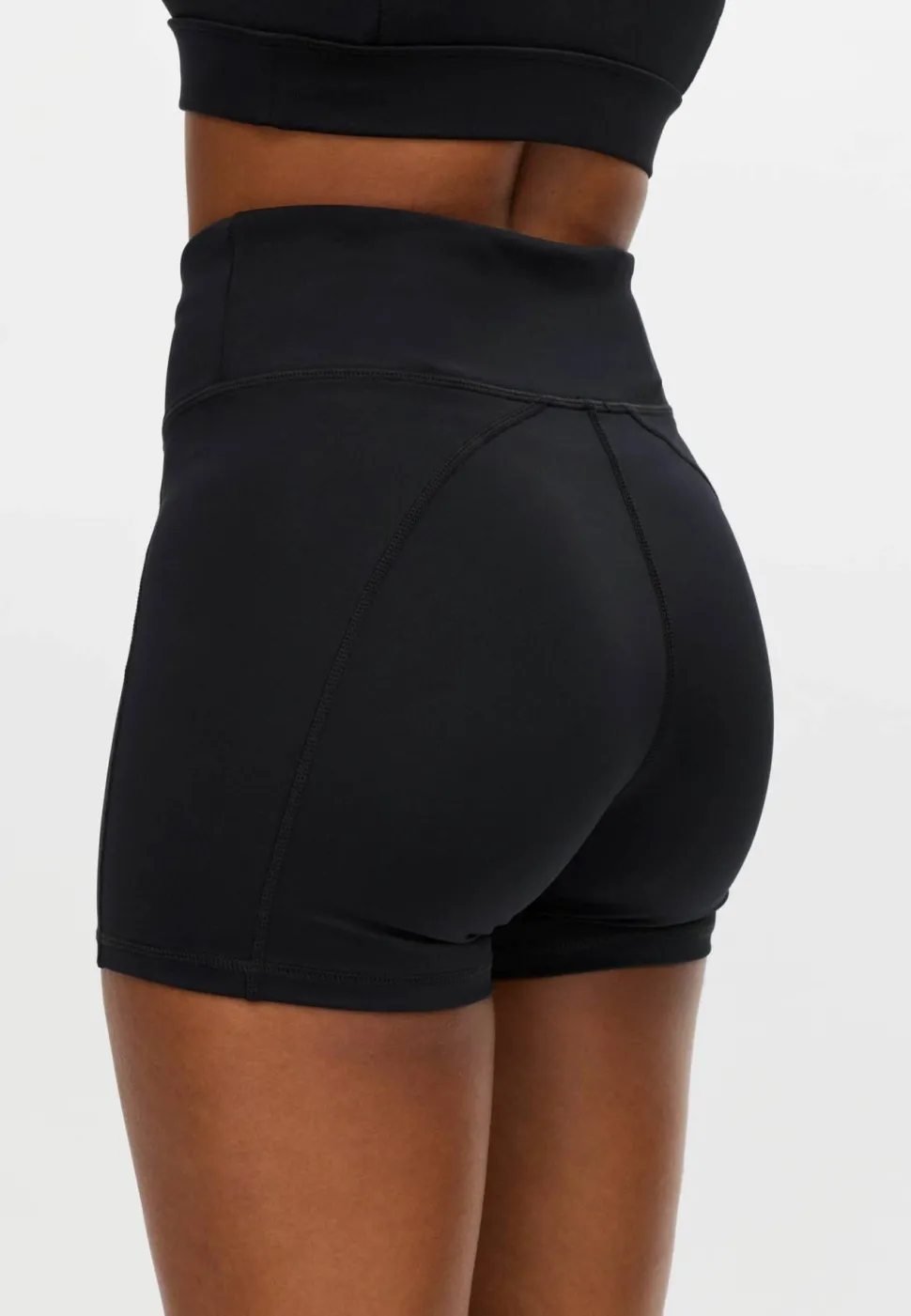 Röhnisch Women's Flattering Reg Waist Hotpants Black