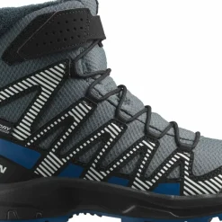 Salomon Juniors' XA PRO V8 Winter ClimaSalomon Turbulence/Black/Dark Blue