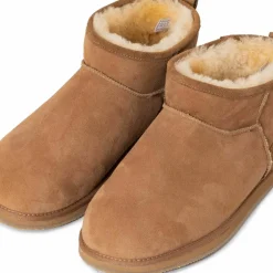 Shepherd of Sweden Women's Kim Chestnut