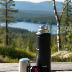 Urberg Thermo Bottle 1,2 L Black