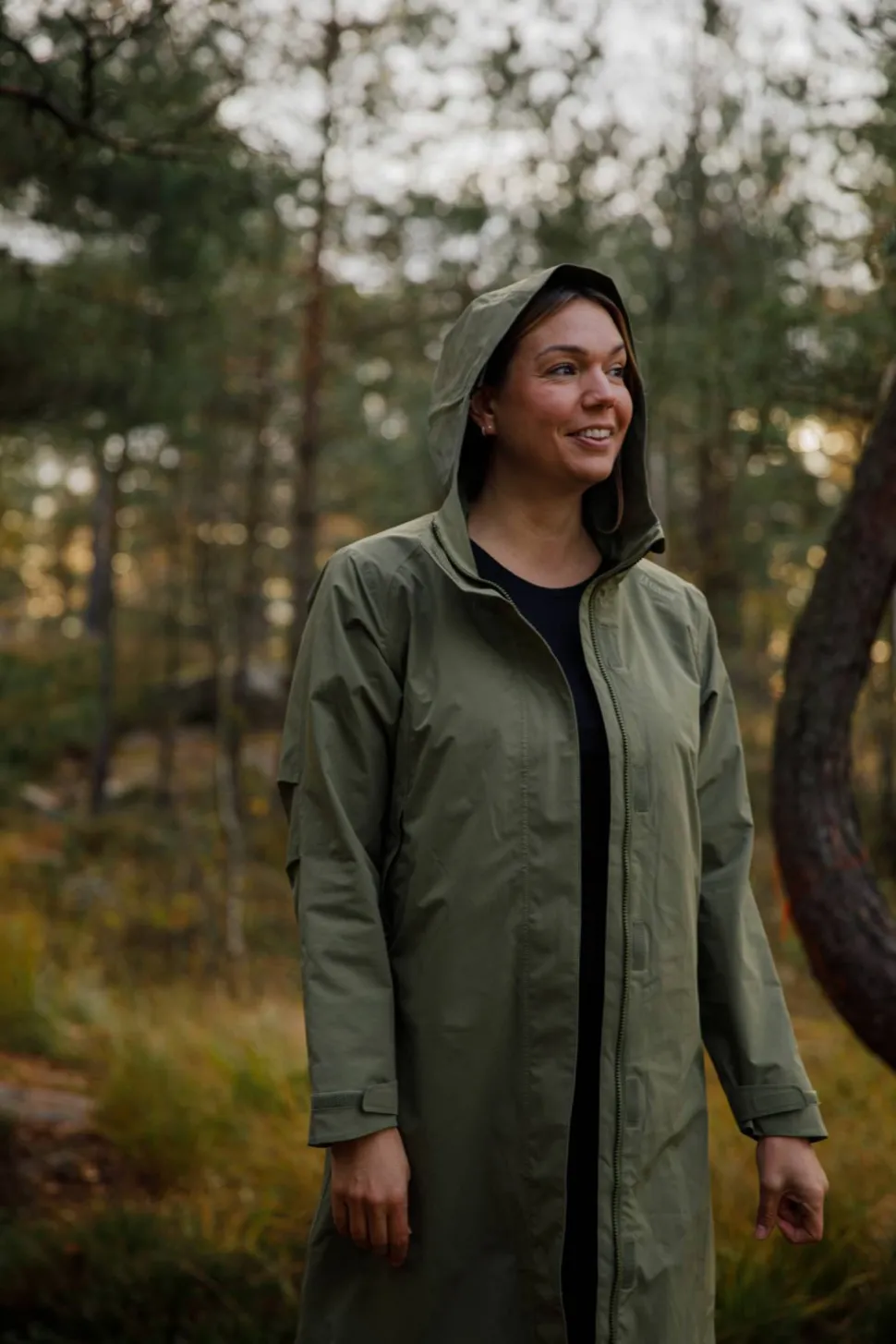 Urberg Women's 2L Rain Coat Deep Lichen Green