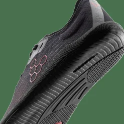 Vivobarefoot Women's Primus Flow Obsidian/Cherry Tomato
